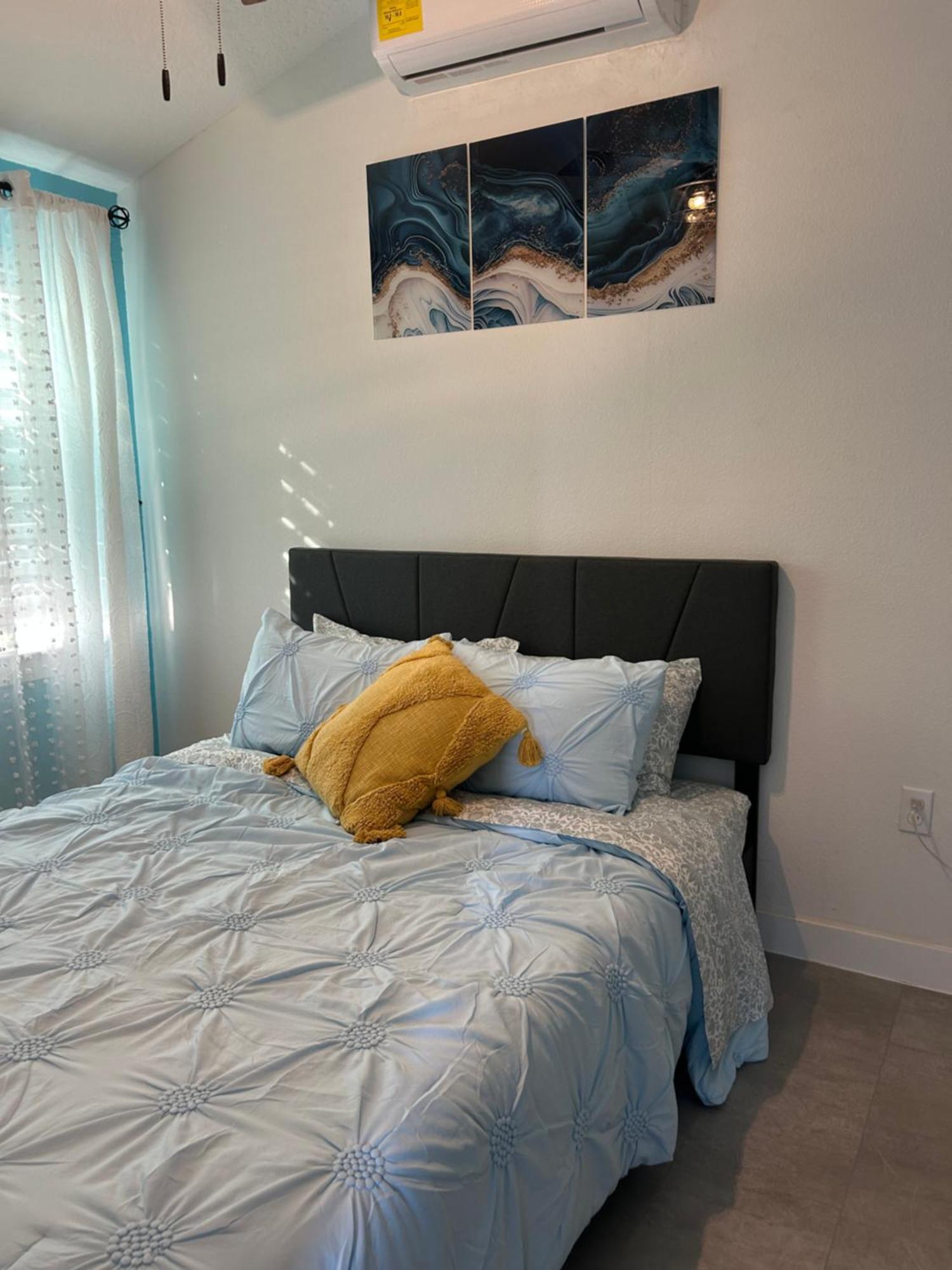 Perfect Getaway-Lovely Cottage House- Near Beaches Nokomis Exterior foto